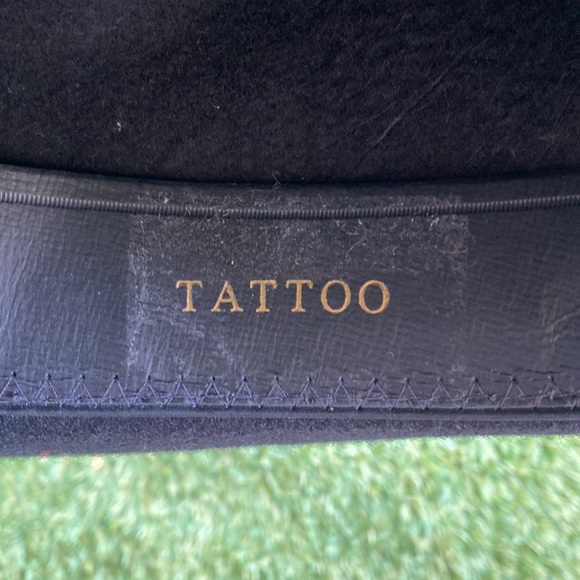 LHC Brands “Hearts” 100% Wool Hat - Picture 11 of 12